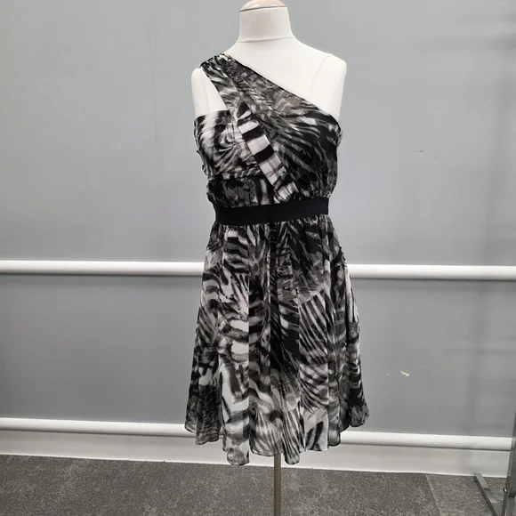 vince one shoulder dress Vince One Shoulder Cascade Drape Dress Women's Dress Black : XS